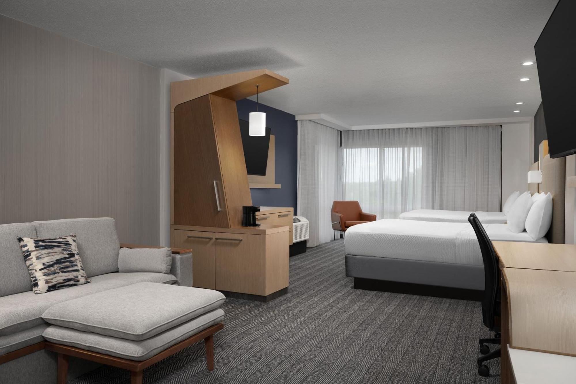 Courtyard By Marriott Philadelphia Hotel 3*