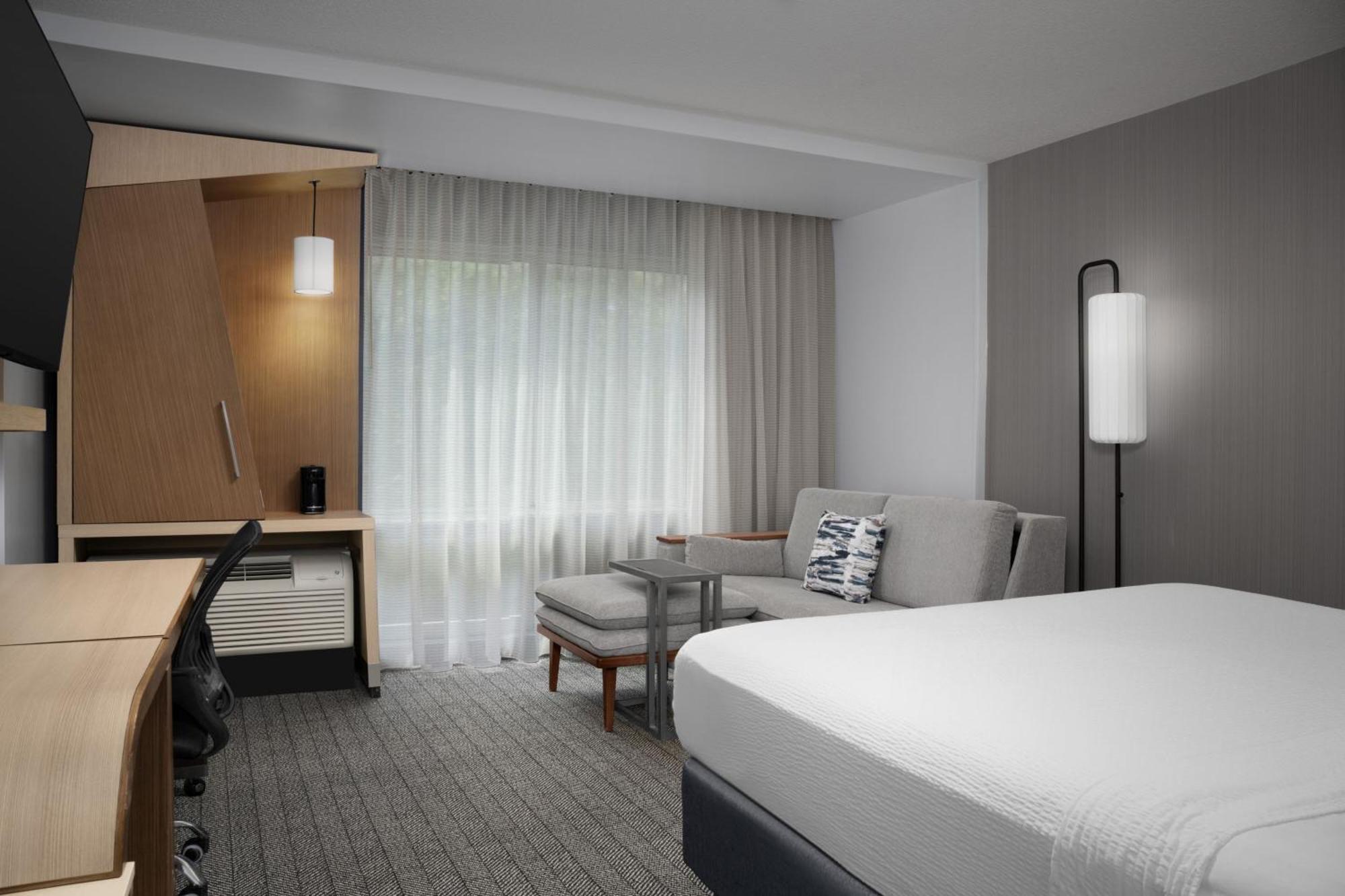 Hotel Courtyard By Marriott Philadelphia Bensalem