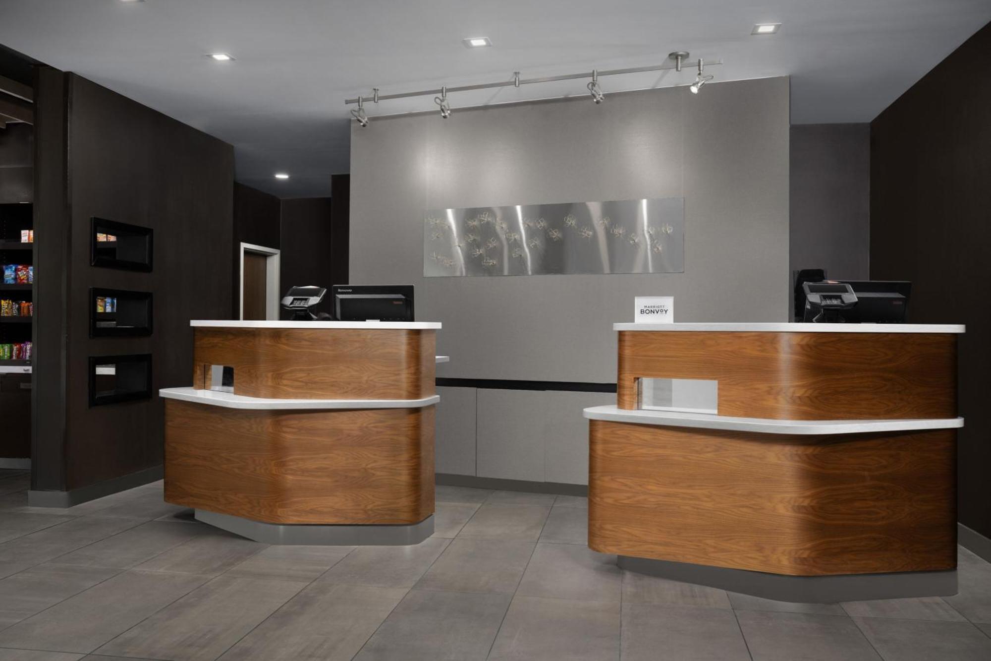 Courtyard By Marriott Philadelphia Bensalem